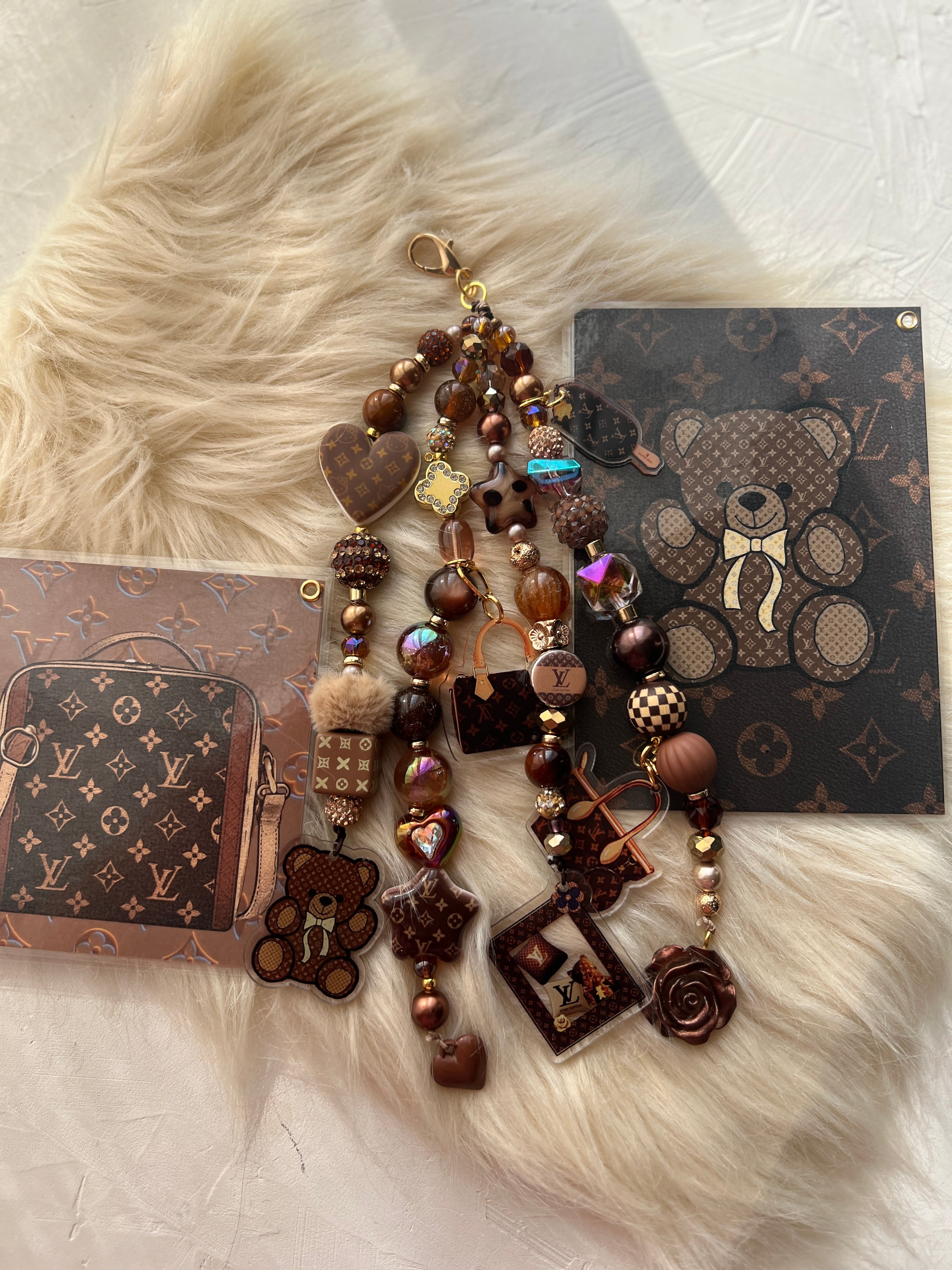 Fashion-Inspired Multi-Use Bookmark Charm
