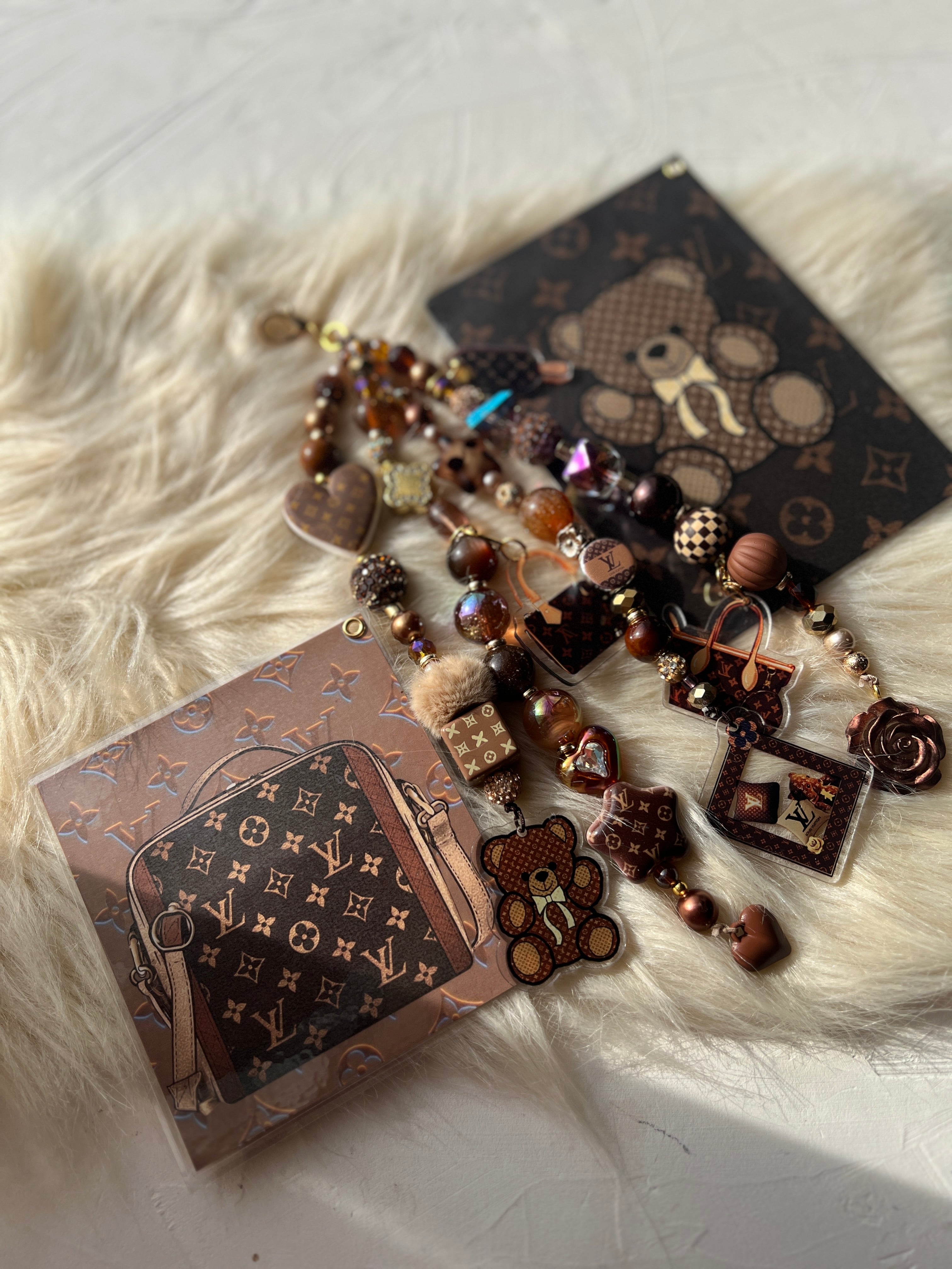 Fashion-Inspired Multi-Use Bookmark Charm