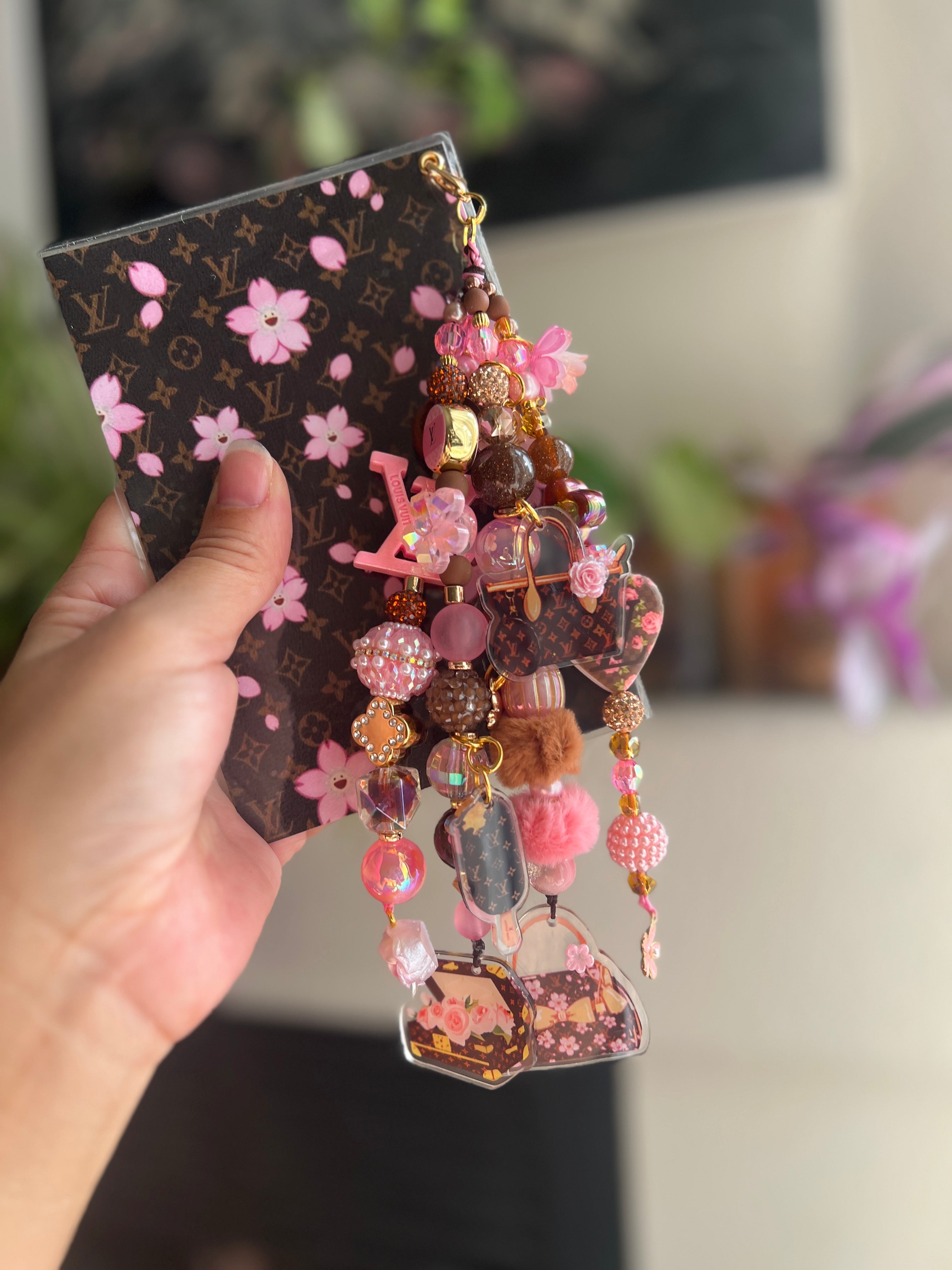 Fashion-Inspired Multi-Use Bookmark Charm