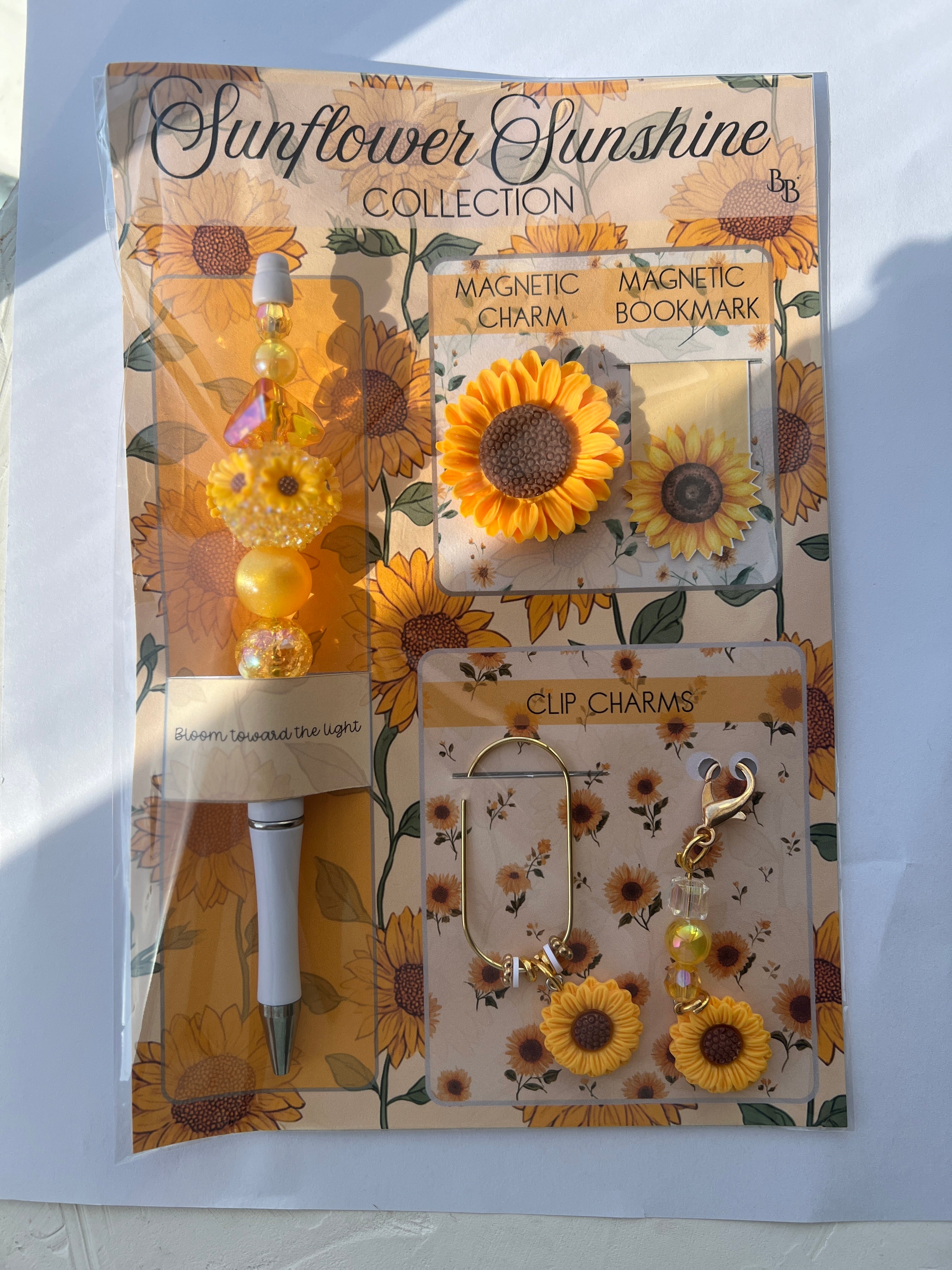 Aesthetic Planner Accessory Pack – Pen, Magnetic Bookmark & Charm Set