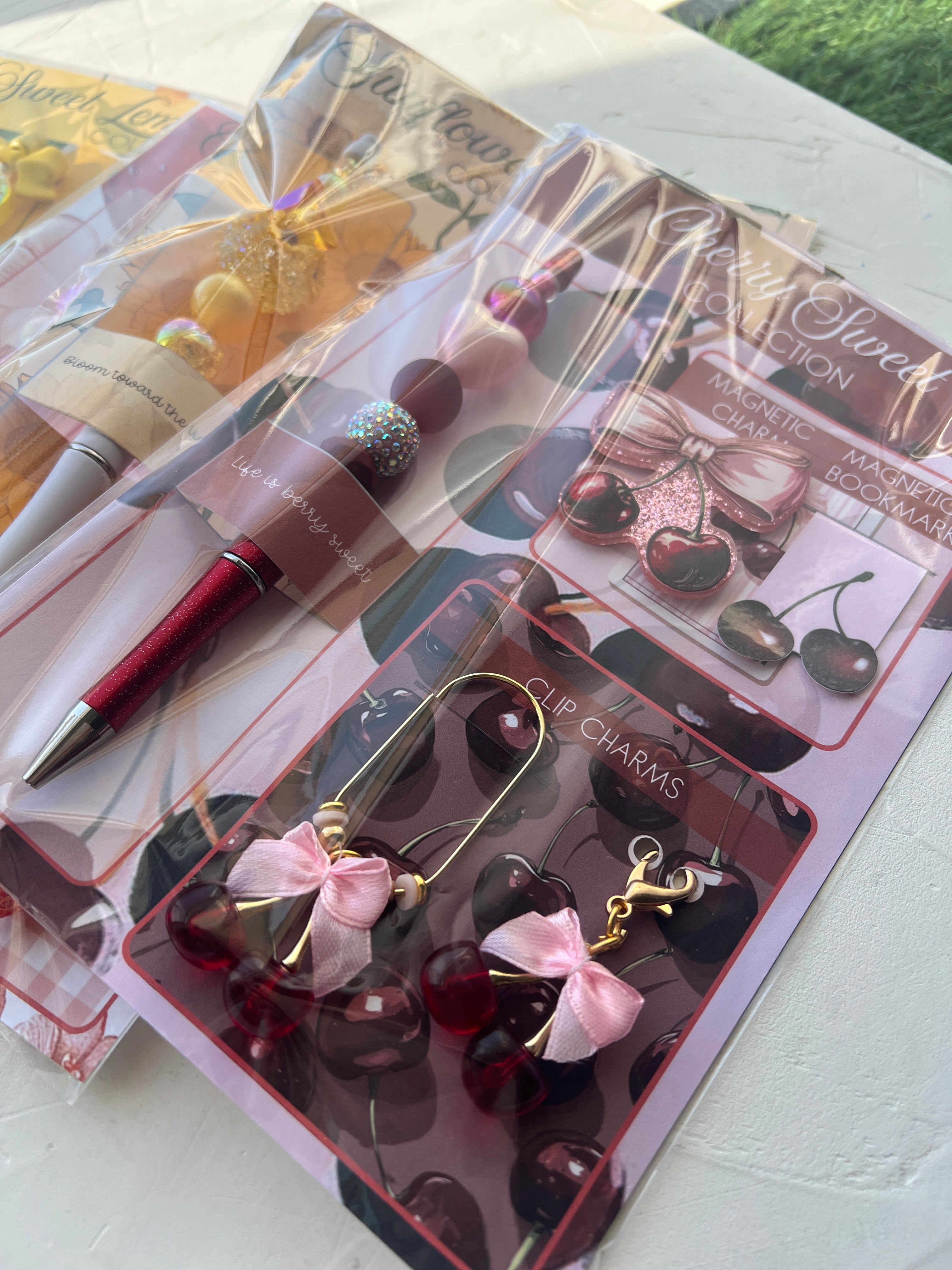Aesthetic Planner Accessory Pack – Pen, Magnetic Bookmark & Charm Set