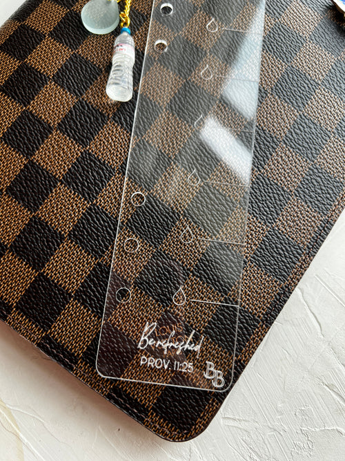 Acrylic Hydration Tracker